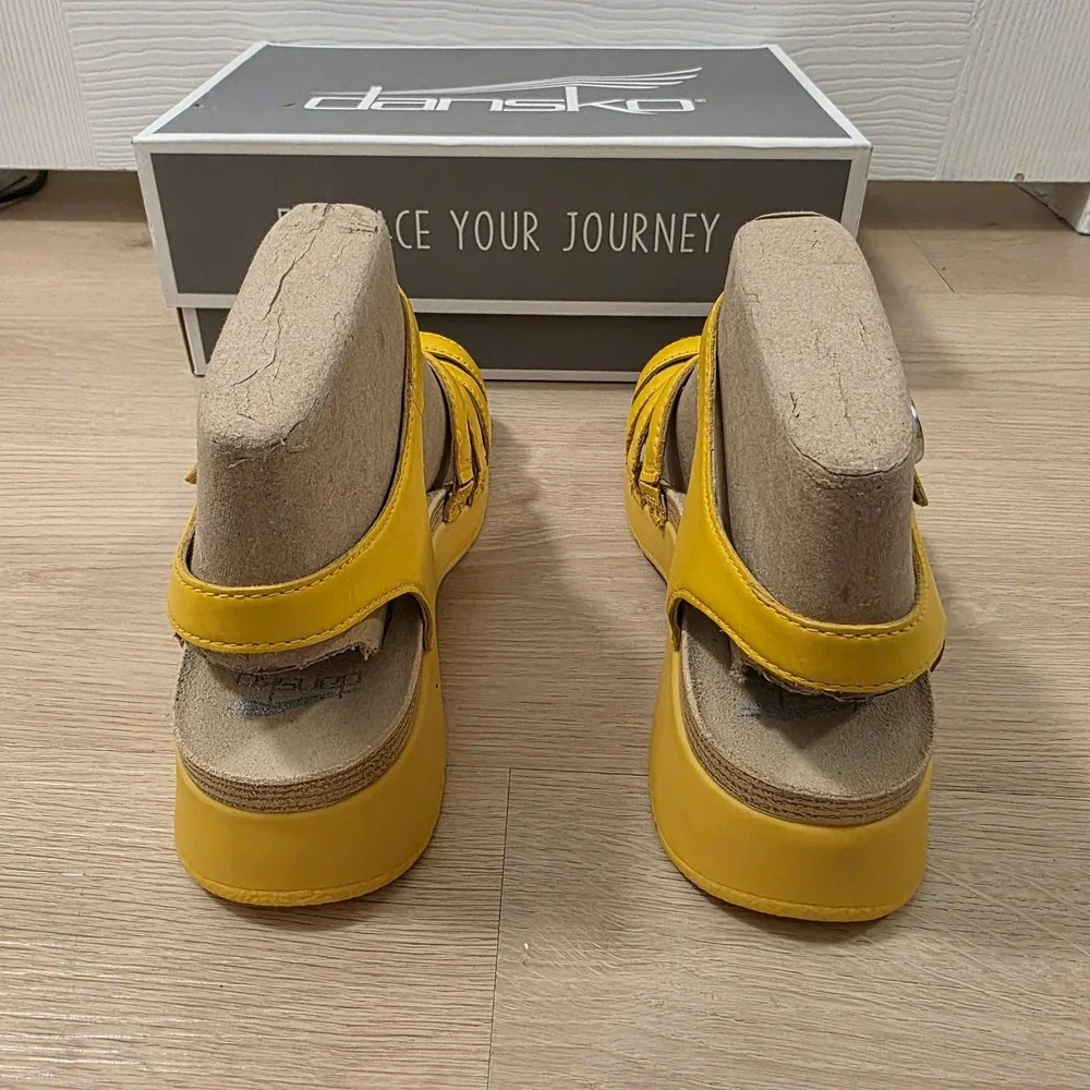 Dansko Yellow Leather Strappy Summer Cute Low Platform Roxie Sandals Size 8.5 39 - Picture 4 of 6